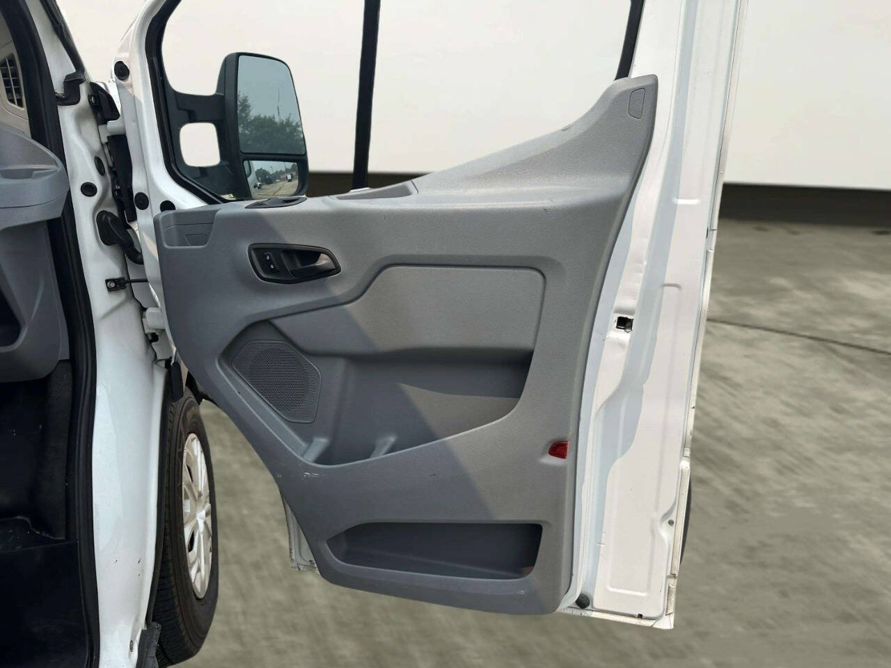 Used 2015 Ford Transit 350 148 Medium Roof RWD image 24