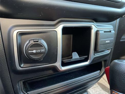 Used 2021 Jeep Wrangler Sport image 27