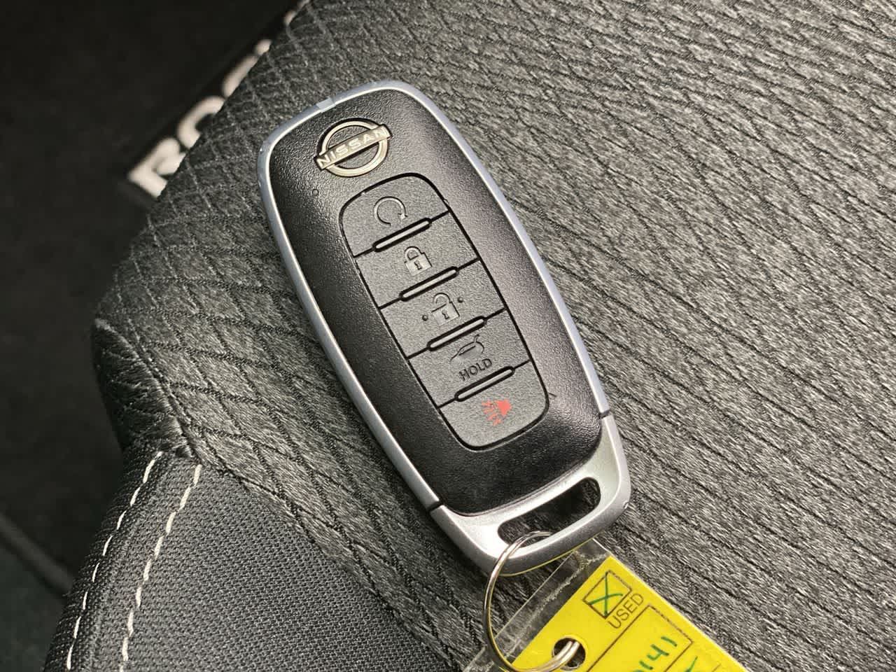 Used 2025 Nissan Rogue SV AWD/4WD image 29