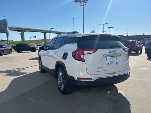 Used 2022 GMC Terrain SLT AWD/4WD image 7