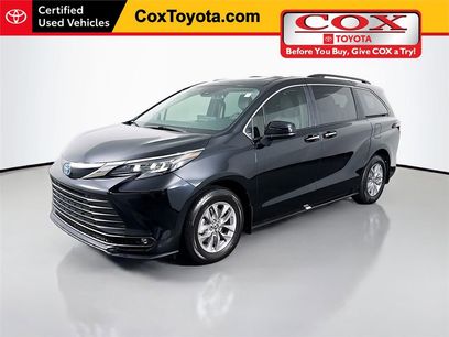 Certified 2025 Toyota Sienna XLE w/ XLE Plus Package
