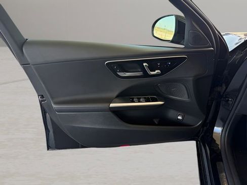 Used 2025 Mercedes-Benz C 300 Sedan image 13