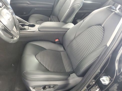 Used 2024 Toyota Camry SE image 12