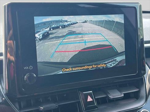 Certified 2023 Toyota Corolla Cross LE w/ Moonroof Package AWD/4WD image 33
