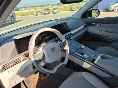 Used 2022 Hyundai Nexo Blue FWD image 12