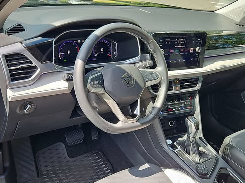 Certified 2025 Volkswagen Taos SEL w/ Black Wheel Plus Package AWD/4WD image 28