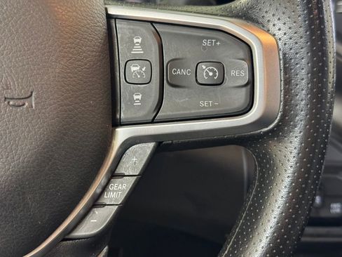 Used 2025 RAM 3500 Tradesman w/ Chrome Appearance Group AWD/4WD image 32