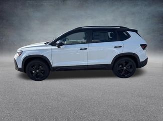 New 2026 Volkswagen Taos SE AWD/4WD video 2