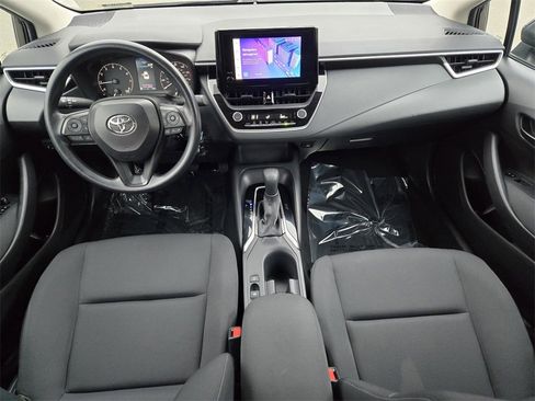 Used 2024 Toyota Corolla LE image 12