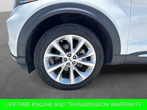 Used 2022 Ford Explorer Platinum w/ Equipment Group 601A AWD/4WD image 11