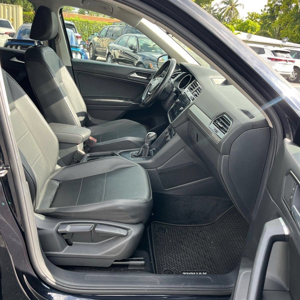 Used 2018 Volkswagen Tiguan SE FWD image 6