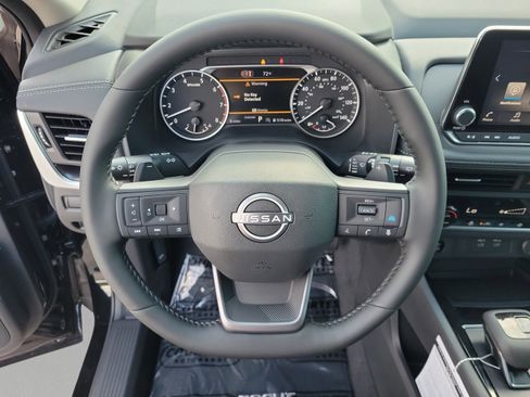 Certified 2026 Nissan Rogue SV w/ Cold Weather Package FWD image 19