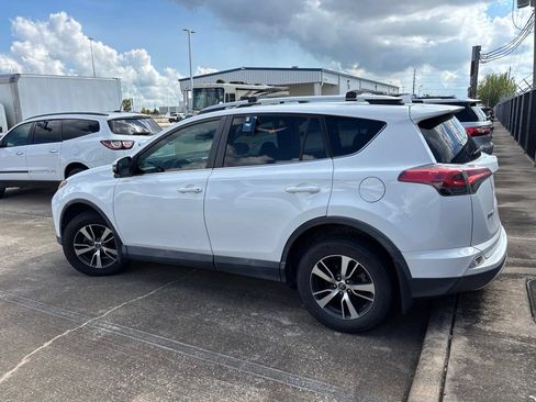 Used 2016 Toyota RAV4 XLE FWD image 7