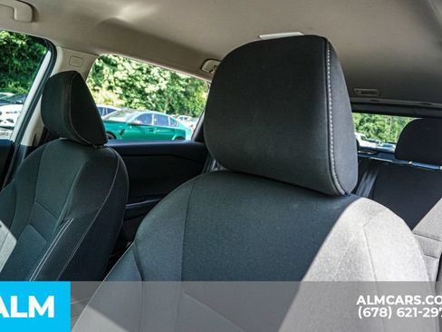Used 2024 Nissan Rogue S FWD image 17