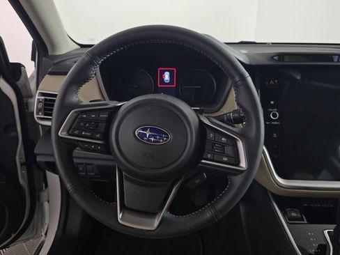 Certified 2025 Subaru Outback Limited AWD/4WD image 12
