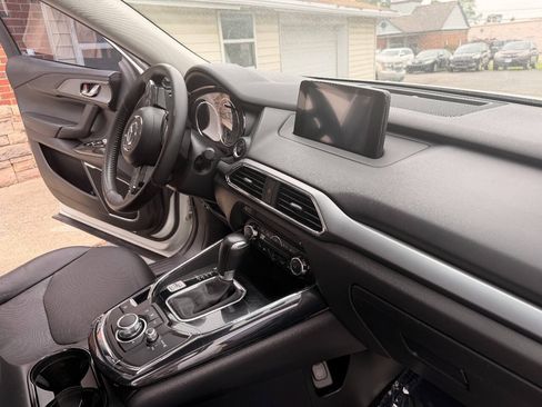 Used 2018 MAZDA CX-9 Touring w/ Touring Premium Package AWD/4WD image 19