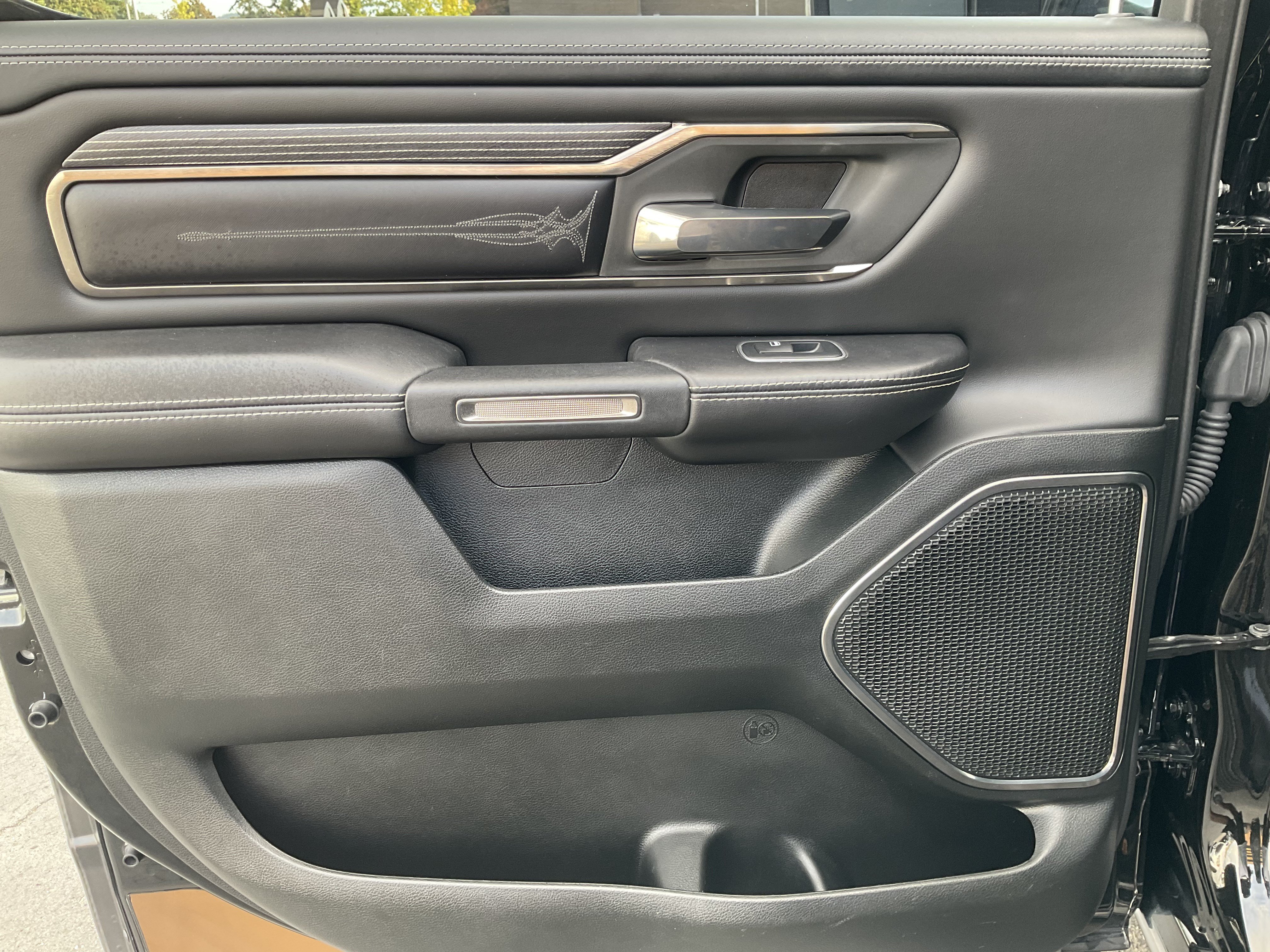 Used 2020 RAM 1500 Limited w/ Advanced Safety Group AWD/4WD image 36