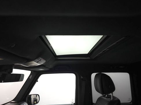 Used 2024 Mercedes-Benz G 550 image 21