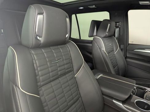 Used 2025 Cadillac Escalade V w/ LPO, ONYX Package AWD/4WD image 25