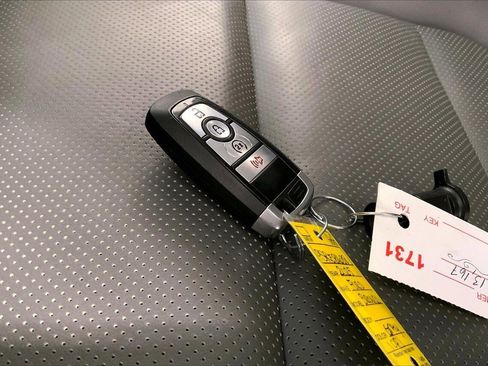 Used 2025 Ford Bronco Sport Badlands image 19