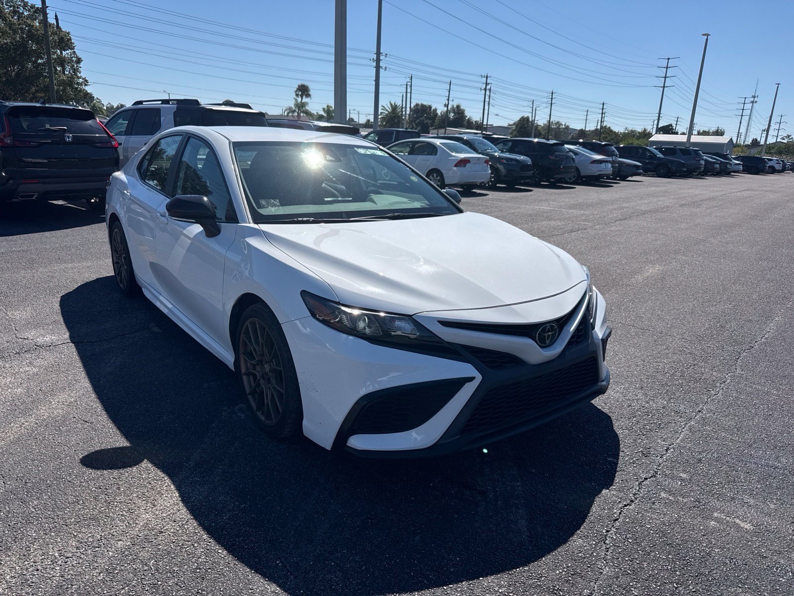 Used 2023 Toyota Camry SE w/ Convenience Package FWD image 1