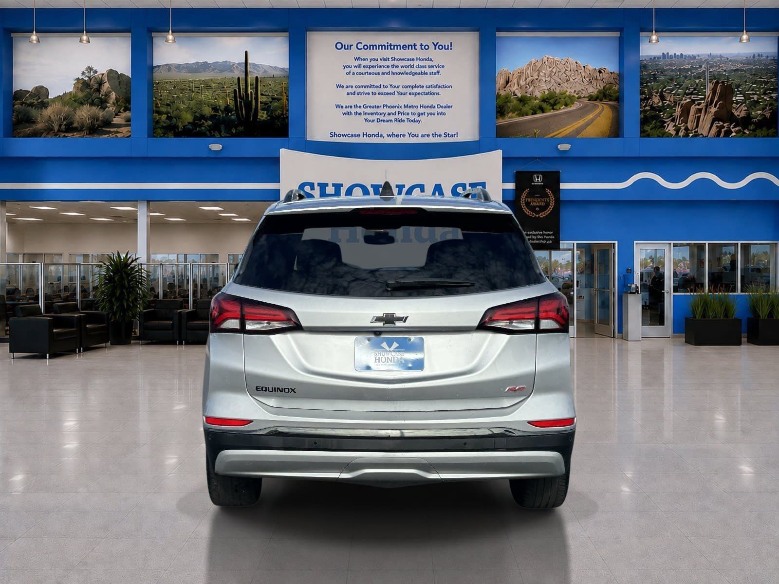 Used 2022 Chevrolet Equinox RS w/ RS Leather Package FWD image 9