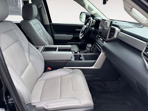 Used 2022 Toyota Tundra Limited AWD/4WD image 15