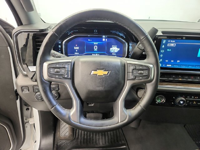 Used 2023 Chevrolet Silverado 1500 LT AWD/4WD image 29
