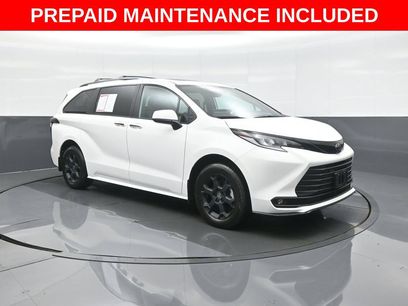 Certified 2026 Toyota Sienna XLE Woodland Edition