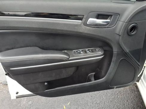 Used 2022 Chrysler 300 S image 21