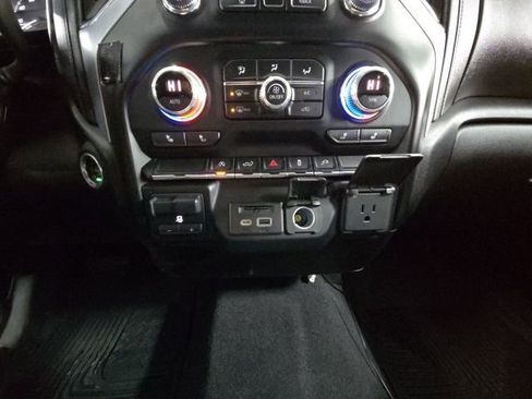 Used 2020 GMC Sierra 1500 SLE w/ SLE Value Package AWD/4WD image 25
