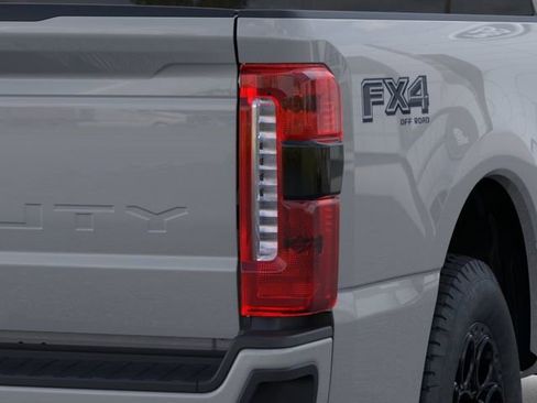 New 2026 Ford F250 Lariat w/ Black Appearance Package AWD/4WD image 23