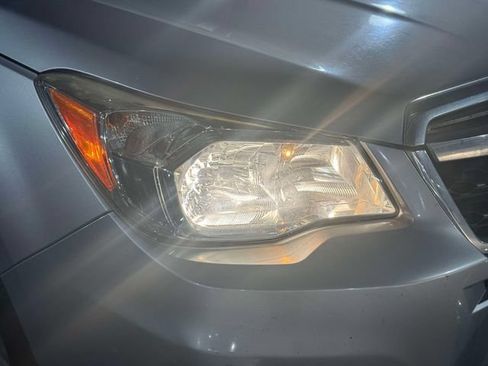 Used 2016 Subaru Forester 2.5i w/ Alloy Wheel Package AWD/4WD image 12