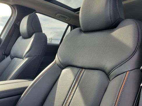 Used 2025 MAZDA CX-50 AWD 2.5 S w/ Premium Plus Pkg image 8