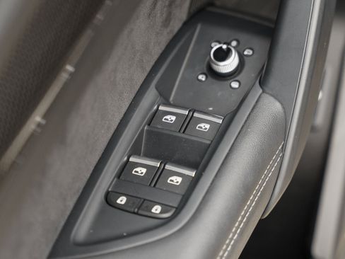 Used 2023 Audi SQ5 Premium Plus w/ Premium Plus Package image 24