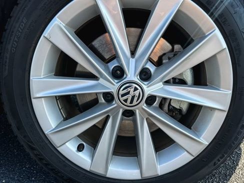 Used 2019 Volkswagen Golf Alltrack S AWD/4WD image 11