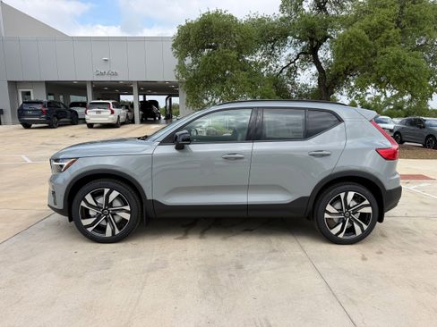 New 2026 Volvo XC40 B5 Ultra w/ Protection Package Premier AWD/4WD image 3