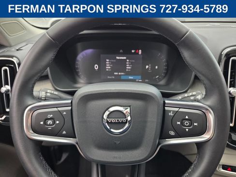 Certified 2024 Volvo XC40 B5 Plus w/ Protection Package Premier AWD/4WD image 28