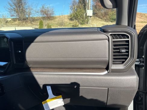 New 2026 GMC Sierra 1500 Elevation image 22