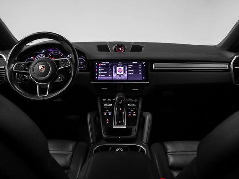 Certified 2022 Porsche Cayenne Platinum Edition AWD/4WD image 29