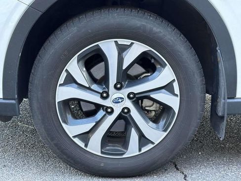 Used 2022 Subaru Outback Touring image 7