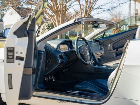 Used 2008 Aston Martin V8 Vantage Roadster 6-Speed image 49