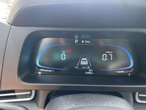 Certified 2025 Hyundai Elantra SE FWD image 23