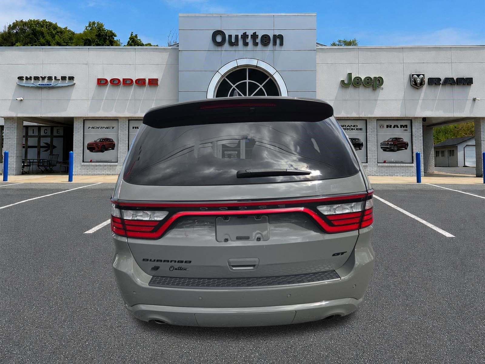 Certified 2025 Dodge Durango GT w/ Blacktop Package AWD/4WD image 5