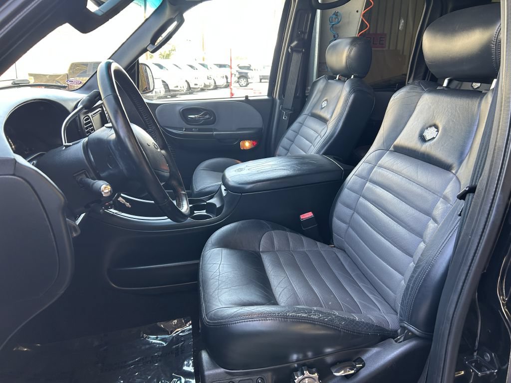 Used 2002 Ford F150 Harley-Davidson RWD image 3