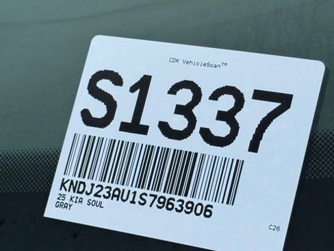 Used 2025 Kia Soul LX image 32