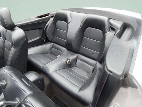 Used 2015 Ford Mustang Premium image 45