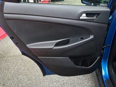 Used 2020 Hyundai Tucson SE w/ Cargo Package image 13