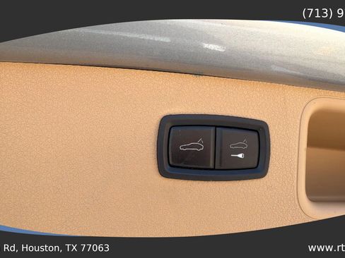 Used 2015 Porsche Macan Turbo image 37