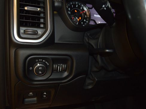 Used 2019 RAM 1500 Laramie w/ Sport Appearance Package image 15